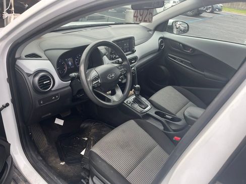 Used 2021 Hyundai Kona SE FWD image 25