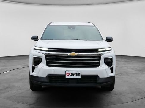 Used 2024 Chevrolet Traverse LT AWD/4WD image 4