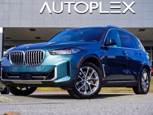 Used 2024 BMW X5 xDrive50e image 1