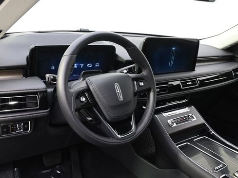 New 2026 Lincoln Aviator Reserve w/ Jet Appearance Package AWD/4WD image 11