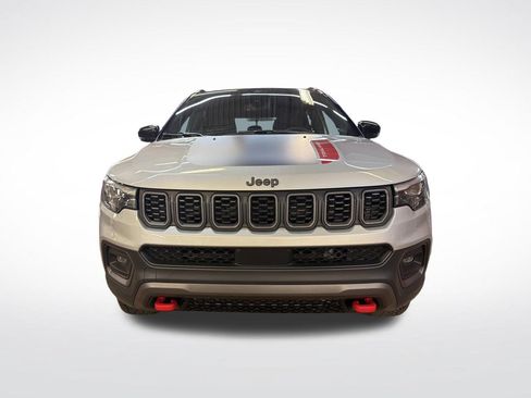 Used 2025 Jeep Compass Trailhawk w/ Trailhawk Elite Group AWD/4WD image 10