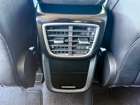 Used 2023 Lincoln Nautilus AWD w/ Premium Package image 19