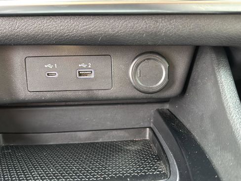 Used 2022 Nissan Rogue SV image 24