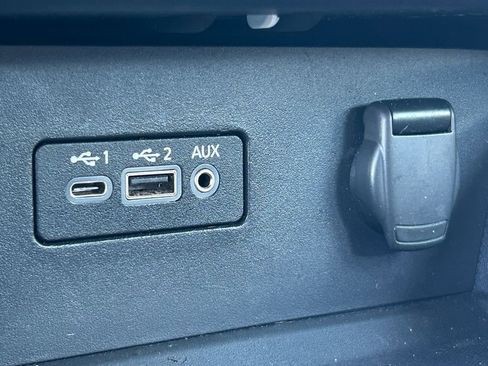Used 2022 Nissan Altima 2.5 SV FWD image 16
