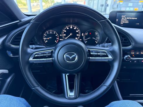 Used 2019 MAZDA MAZDA3 AWD Hatchback w/ Preferred Pkg image 14