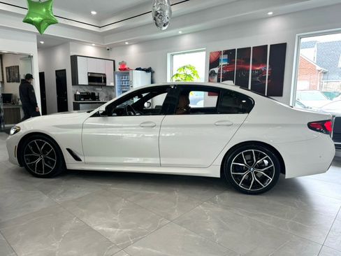 Used 2022 BMW 540i xDrive w/ M Sport Package image 4