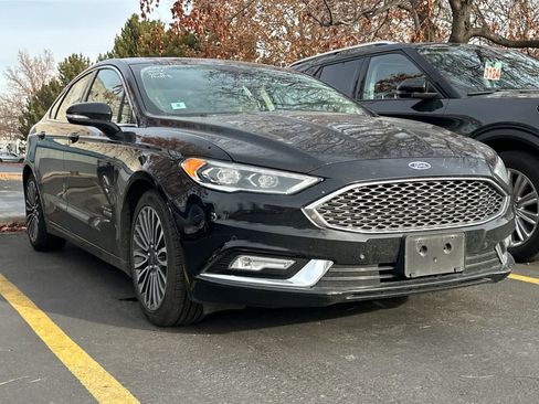 Used 2017 Ford Fusion Energi Platinum image 5
