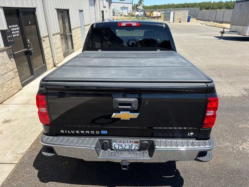 Used 2017 Chevrolet Silverado 1500 LT w/ LT Eassist Package RWD image 5