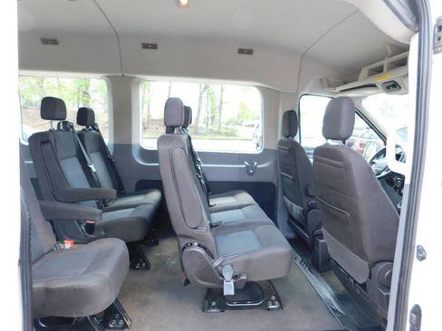 Used 2017 Ford Transit 350 XLT image 32
