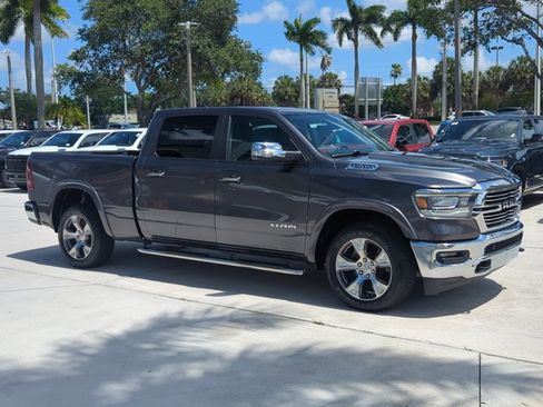 Used 2021 RAM 1500 Laramie AWD/4WD image 3