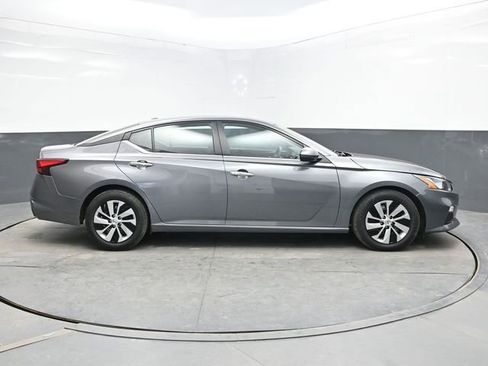 Used 2020 Nissan Altima 2.5 S FWD image 8