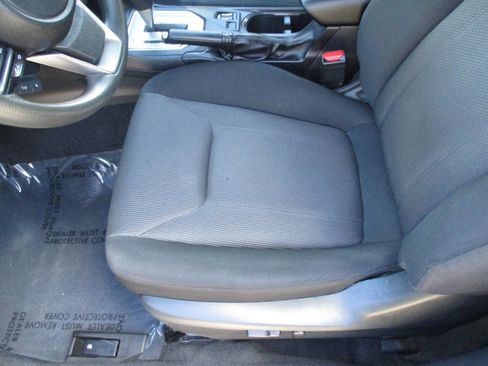 Used 2021 Subaru Impreza 2.0i Premium image 5