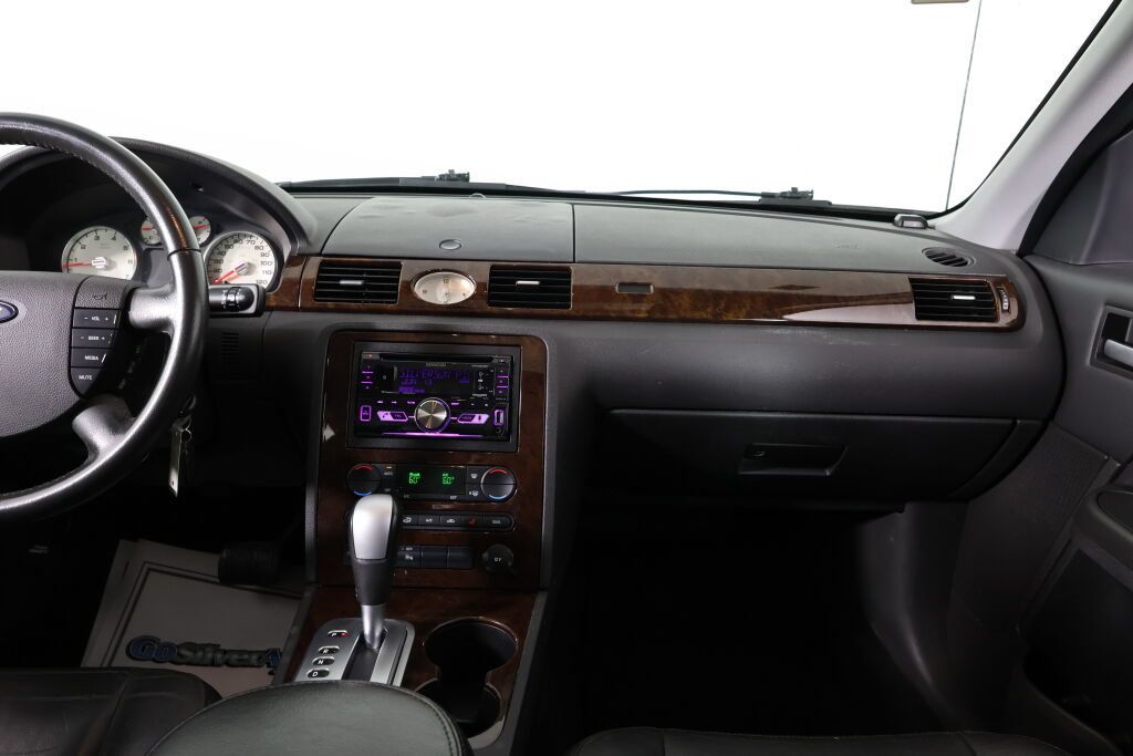 Used 2005 Ford Five Hundred Limited AWD/4WD image 29