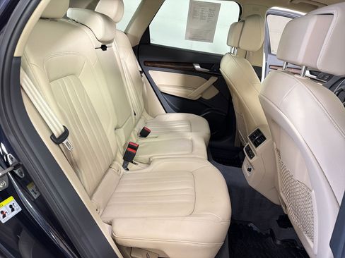 Used 2019 Audi Q5 2.0T Premium Plus w/ Premium Plus Package AWD/4WD image 30