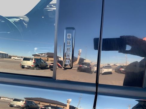 Used 2018 Ford F150 XLT w/ Equipment Group 302A Luxury image 18