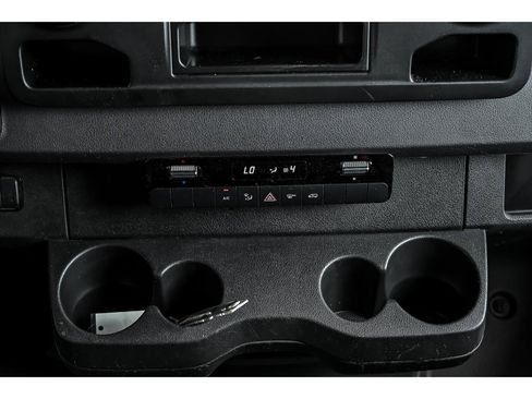 Used 2024 Mercedes-Benz Sprinter 2500 image 9