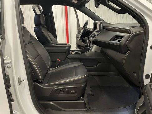 Used 2023 Chevrolet Suburban Premier image 46