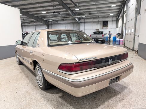 Used 1993 Mercury Grand Marquis GS image 5