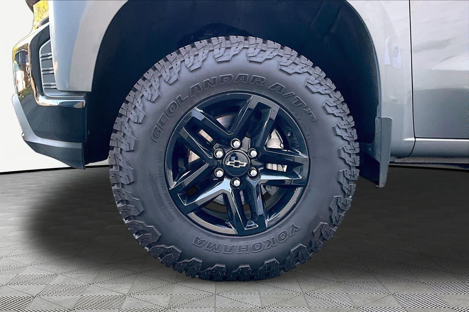 Used 2021 Chevrolet Silverado 1500 LT Trail Boss w/ Convenience Package II AWD/4WD image 11