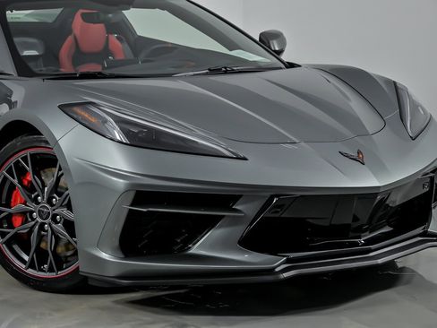 Used 2023 Chevrolet Corvette Stingray Premium Conv w/ Z51 Performance Package RWD image 3
