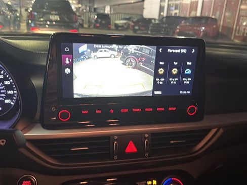 Used 2024 Kia Forte GT-Line image 6