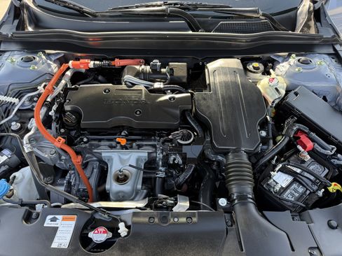 Used 2021 Honda Accord Touring image 32