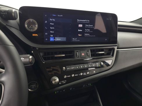 Certified 2025 Lexus ES 300h w/ Premium Package FWD image 26