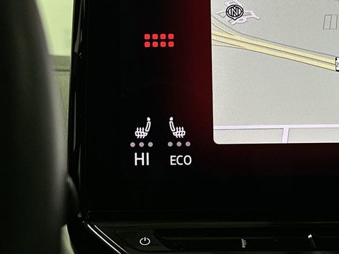 Used 2021 Volkswagen ID.4 Pro S image 8