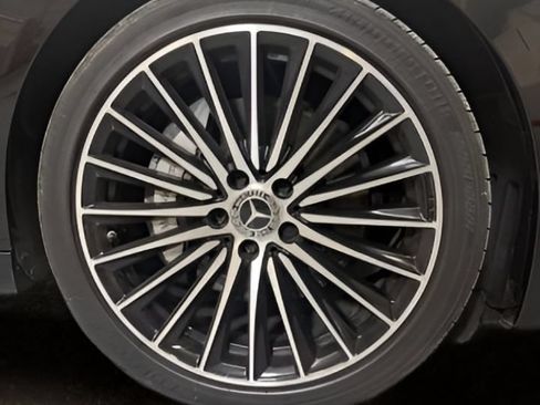 Used 2023 Mercedes-Benz C 300 Sedan image 3