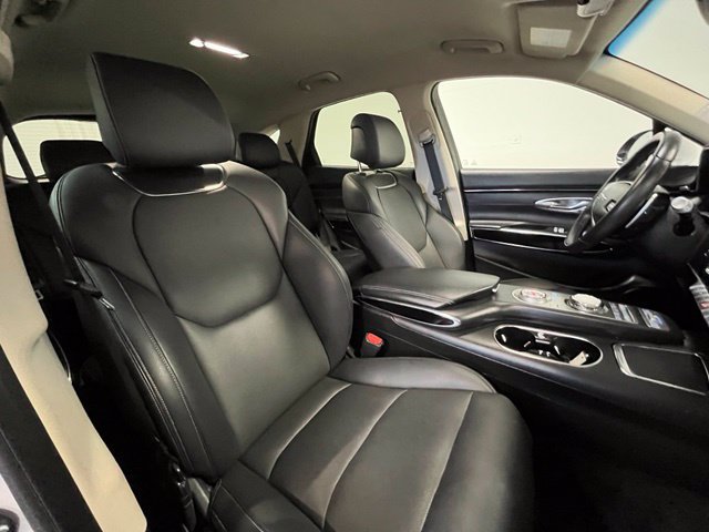 Used 2025 Genesis GV70 2.5T AWD/4WD image 9