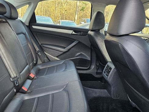 Used 2013 Volkswagen Passat 2.5 SE image 33