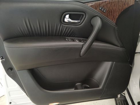 Used 2019 Nissan Armada SL w/ Premium Package image 11