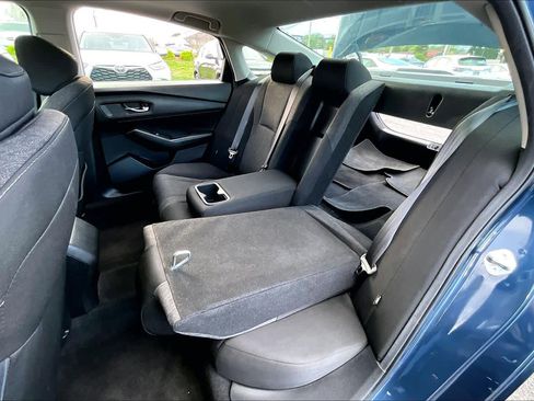 Used 2024 Honda Accord EX image 18