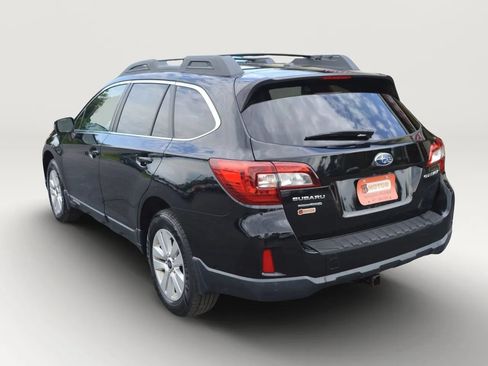 Used 2015 Subaru Outback 2.5i Premium AWD/4WD image 4