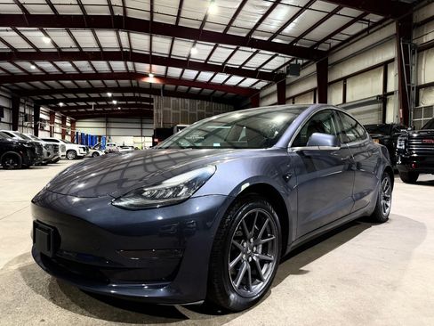 Used 2019 Tesla Model 3 Long Range AWD/4WD image 9