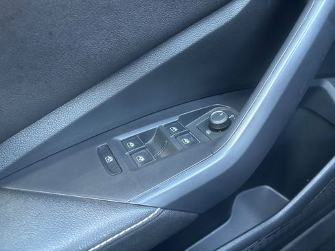 Used 2024 Volkswagen Jetta SE FWD image 20