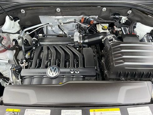 Used 2022 Volkswagen Atlas Cross Sport SEL Premium R-Line image 41