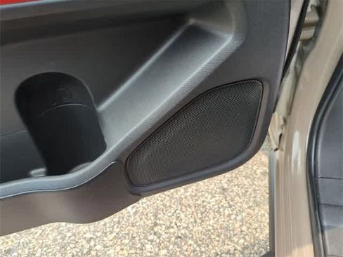 Used 2023 Nissan Frontier PRO-4X w/ Technology Package image 23