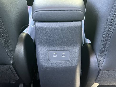 New 2026 Nissan Kicks SR FWD image 21