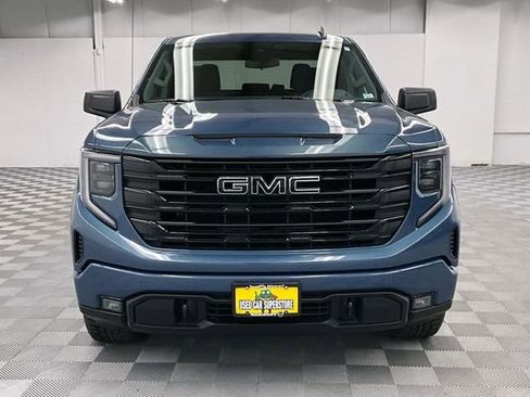 Used 2024 GMC Sierra 1500 Elevation w/ LPO, Elevation Black Package AWD/4WD image 4