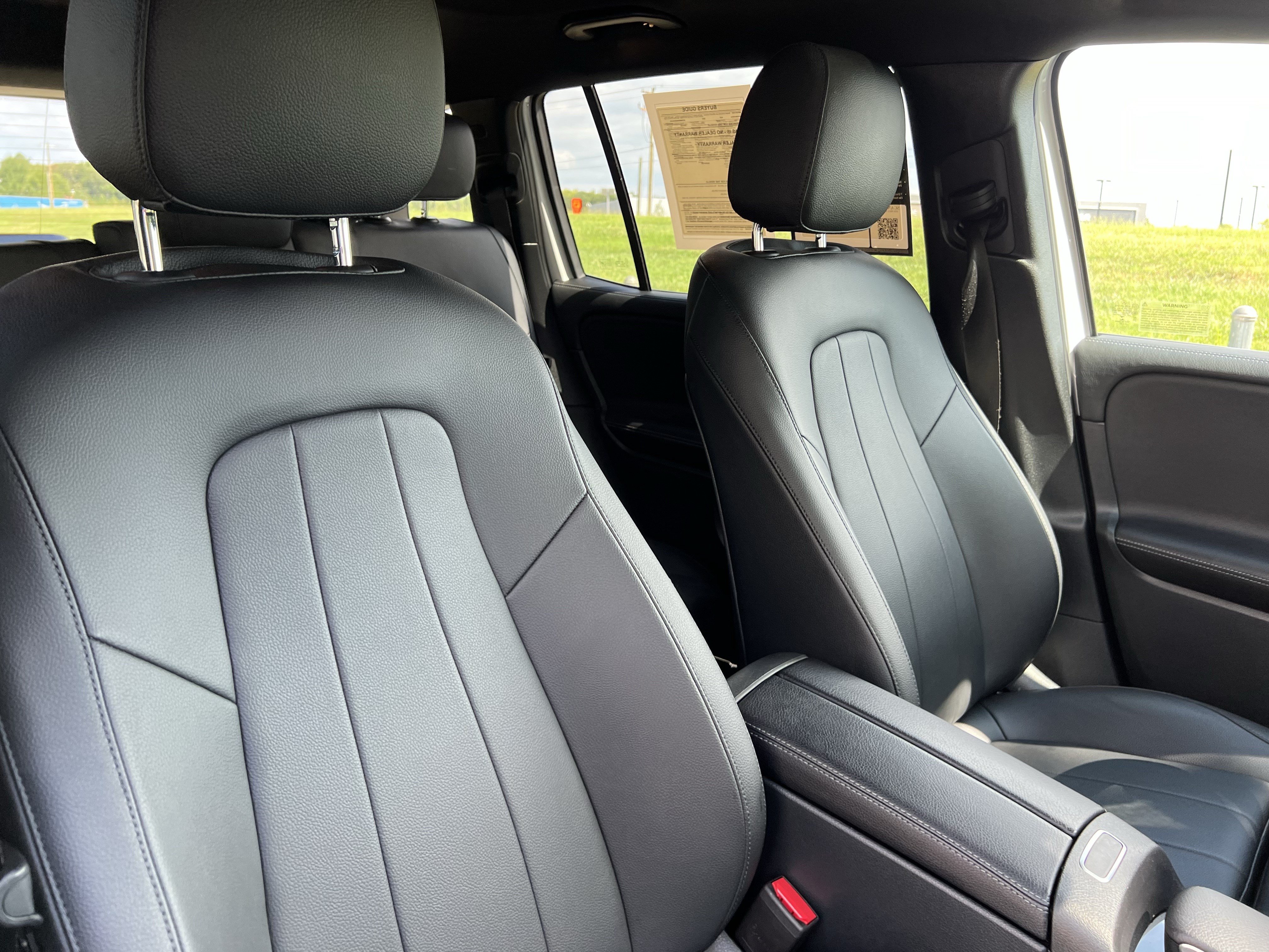 Certified 2022 Mercedes-Benz GLB 250 4MATIC image 35