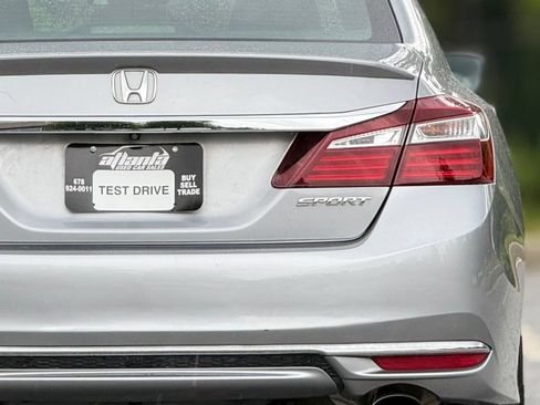 Used 2016 Honda Accord Sport image 17