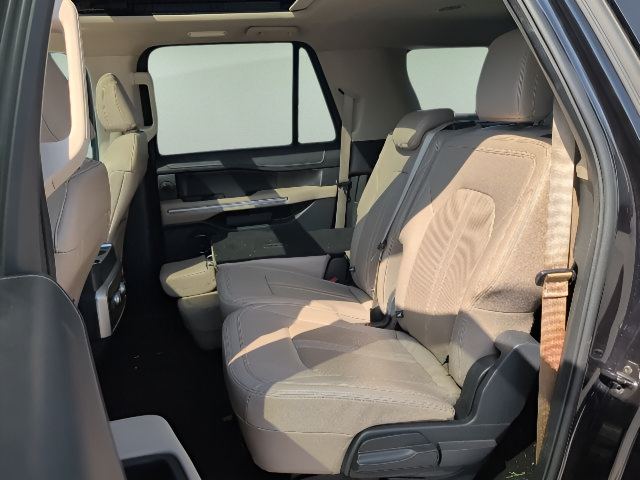 Used 2024 Ford Expedition Max Limited AWD/4WD image 17