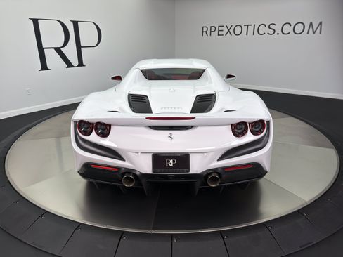 Used 2023 Ferrari F8 Tributo RWD image 15