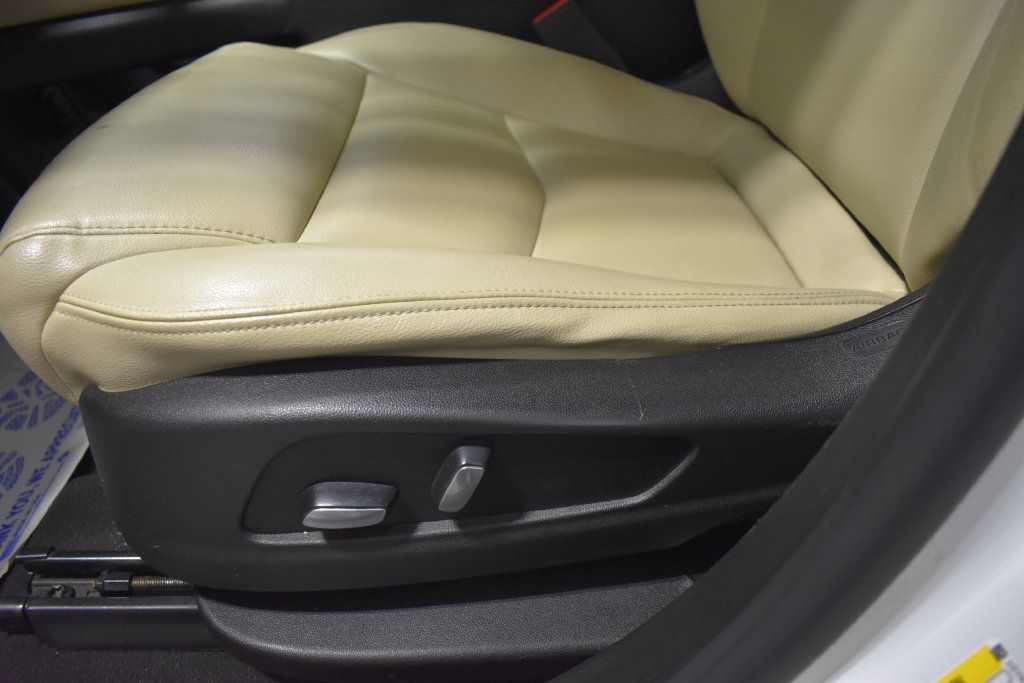 Used 2018 Cadillac XT5 FWD image 19