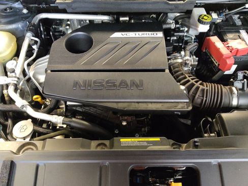 Used 2023 Nissan Rogue S image 30