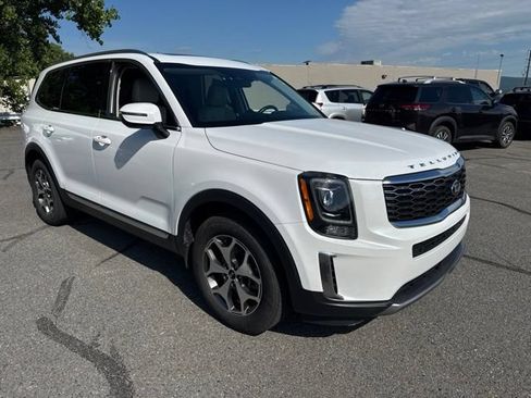 Used 2020 Kia Telluride EX AWD/4WD image 3