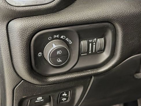 Used 2023 RAM 1500 Laramie AWD/4WD image 13