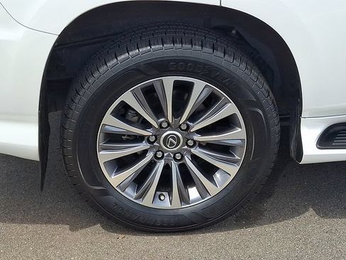 Used 2022 Lexus GX 460 Luxury AWD/4WD image 23