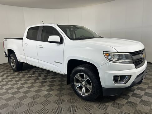 Used 2017 Chevrolet Colorado Z71 AWD/4WD image 3